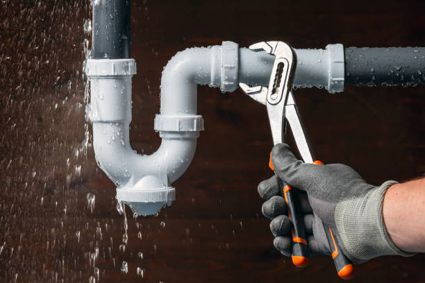 Professional Drain Cleaning technician working in Park City, IL